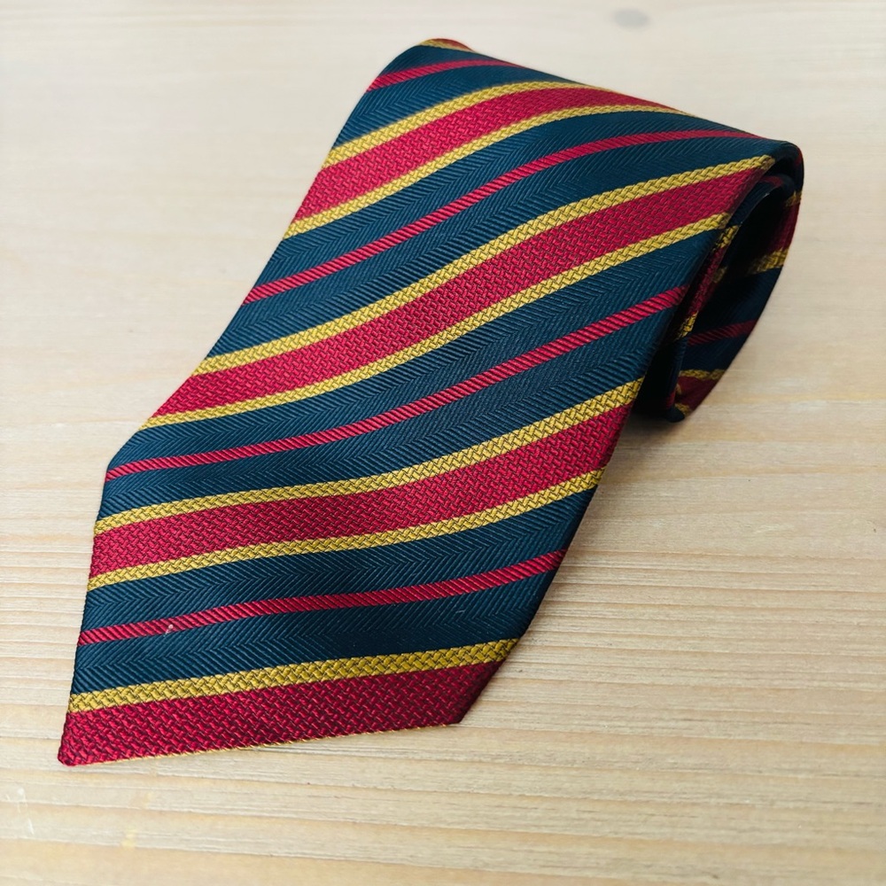 Ermenegildo Zegna Men’s Red Gold Navy Blue‎ Striped Tie Designer Luxury